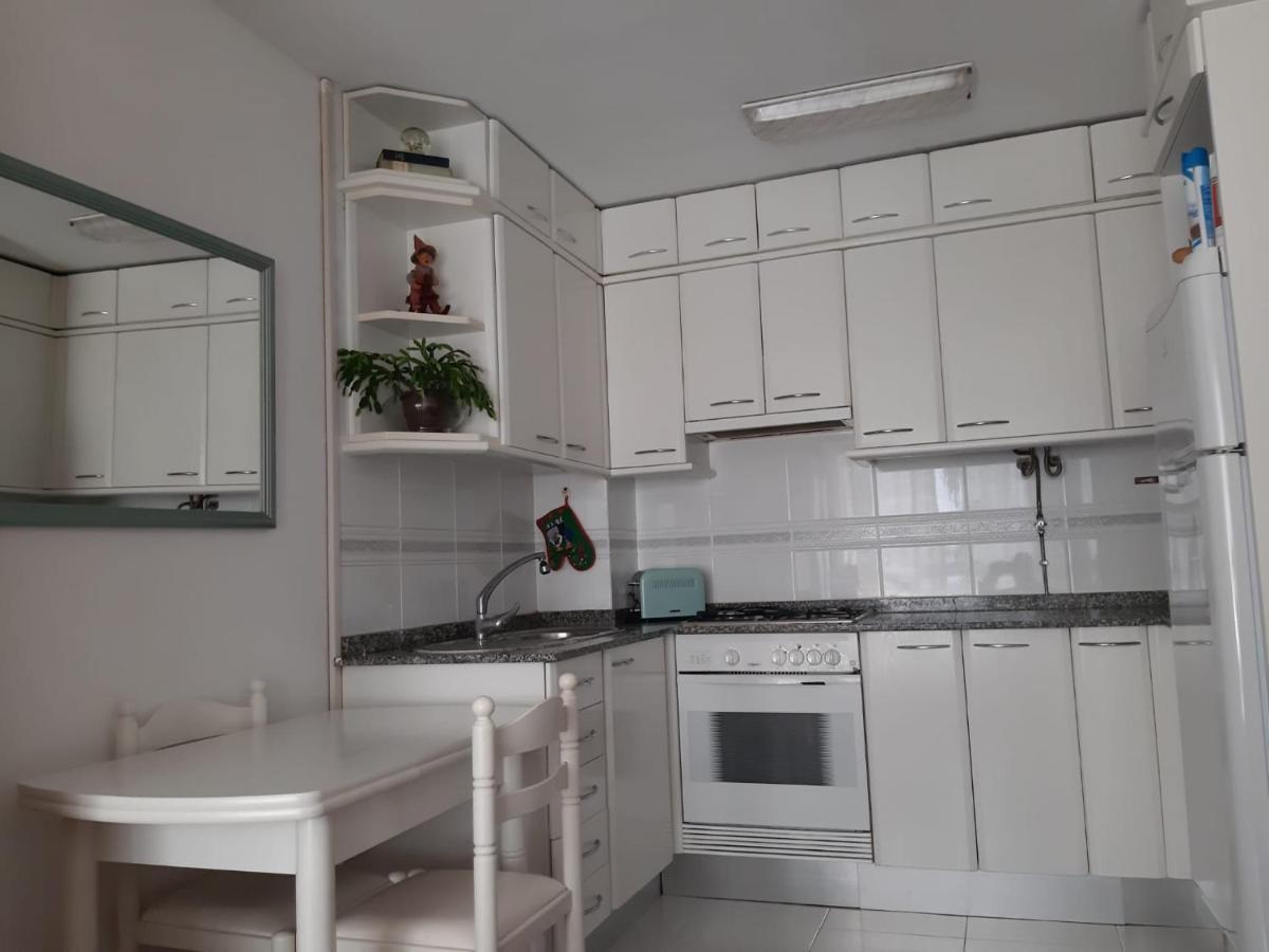 Apartamentos Virita Coqueto Apartamento Vacacional, Proximo A La Playa A Coruna Bagian luar foto